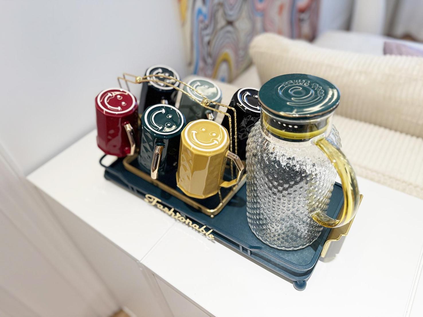 Pop Art & Vibrant Parisian Flat *