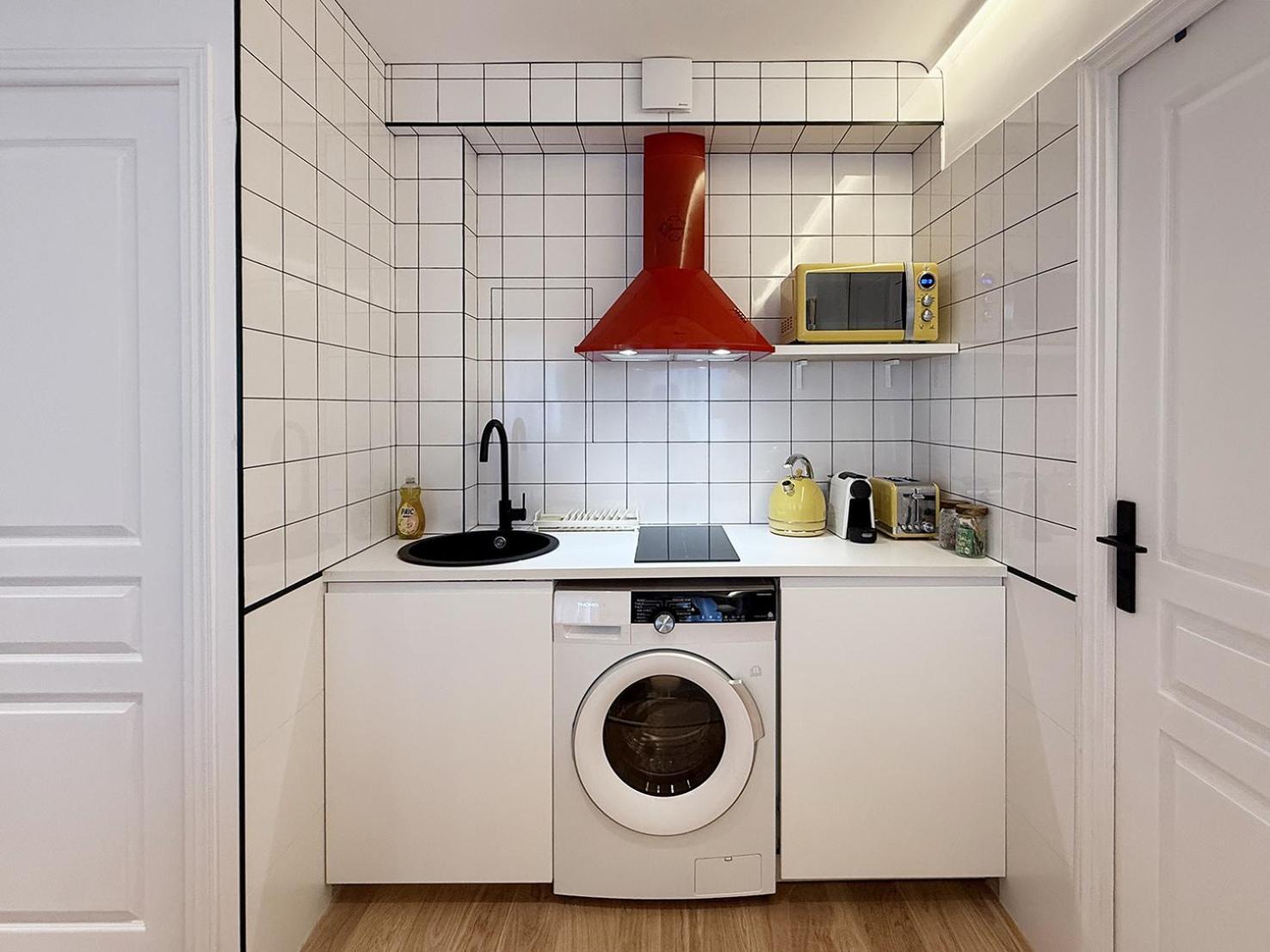 Pop Art & Vibrant Parisian Flat * Paris